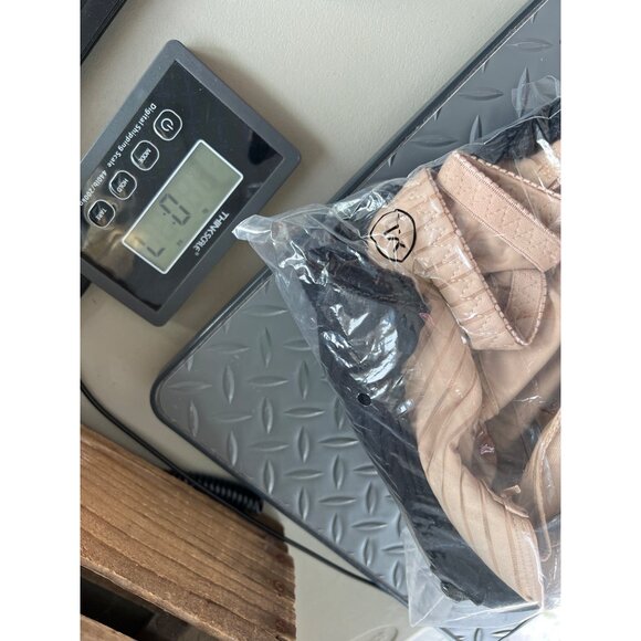 Rhonda Shear 2 Pack Striped Pin Up Bra Size XL Black Beige Intimate Lounge 679.3 - Picture 5 of 6